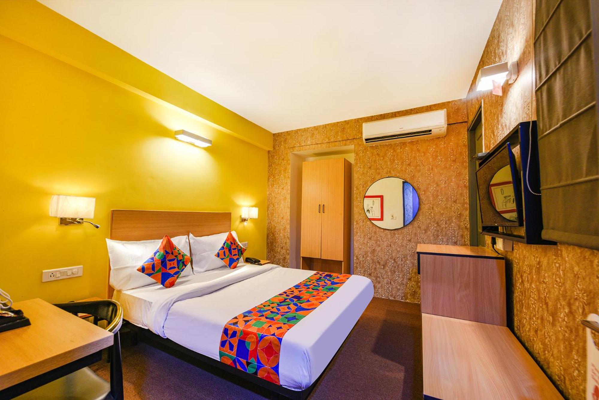 Fabhotel Old Meple Leaf 古尔冈 外观 照片